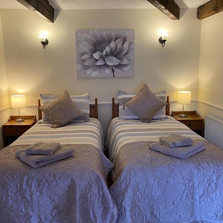 Bryn Melyn Farm Cottages บาลา ภายนอก รูปภาพ